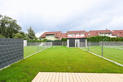 Vrbová, Vestec - Praha-západ | Pronájem, Rodinný dům 4+kk, 165 m²