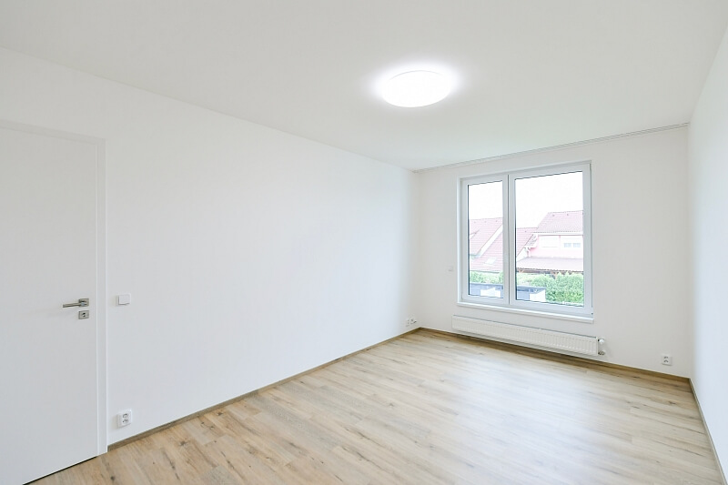 Vrbová, Vestec - Praha-západ | Rent, House Three-bedroom (4+kk), 165 m²