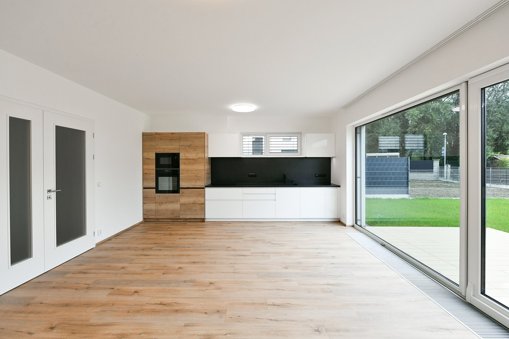 Vrbová, Vestec - Praha-západ | Pronájem, Rodinný dům 6+kk, 184 m²