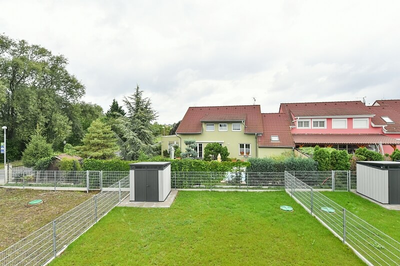 Vrbová, Vestec - Praha-západ | Rent, House Five-bedroom (6+kk), 184 m²