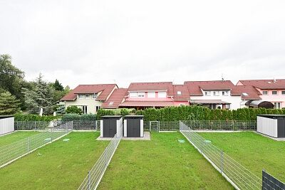 Vrbová, Vestec - Praha-západ | Rent, House Three-bedroom (4+kk), 165 m²
