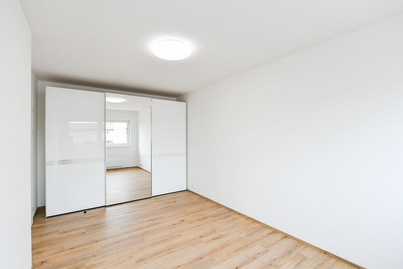 Vrbová, Vestec - Praha-západ | Pronájem, Rodinný dům 4+kk, 165 m²