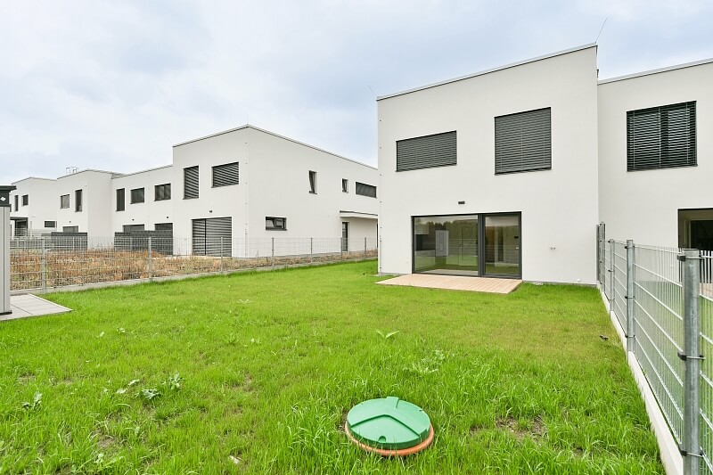 Vrbová, Vestec - Praha-západ | Rent, House Five-bedroom (6+kk), 184 m²