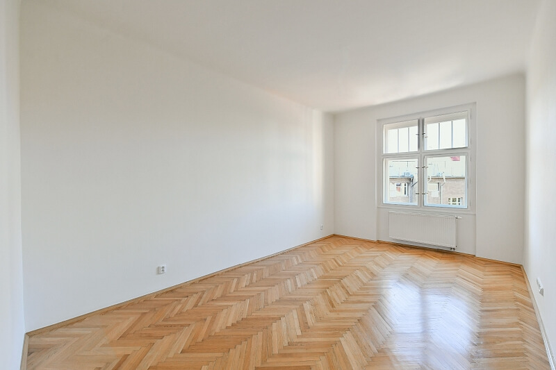 náměstí Dr. Václava Holého, Libeň - Prague 8 | Rent, Apartment One-bedroom (2+1), 70 m²