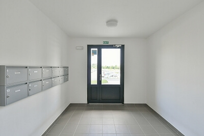 Bryksova, Černý Most - Prague 9 | Rent, Apartment One-bedroom (2+kk), 60 m²