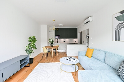 Křižíkova, Karlín - Prague 8 | Rent, Apartment One-bedroom (2+kk), 67 m²