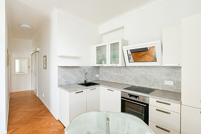 Slavíkova, Žižkov - Prague 3 | Rent, Apartment One-bedroom (2+kk), 46 m²