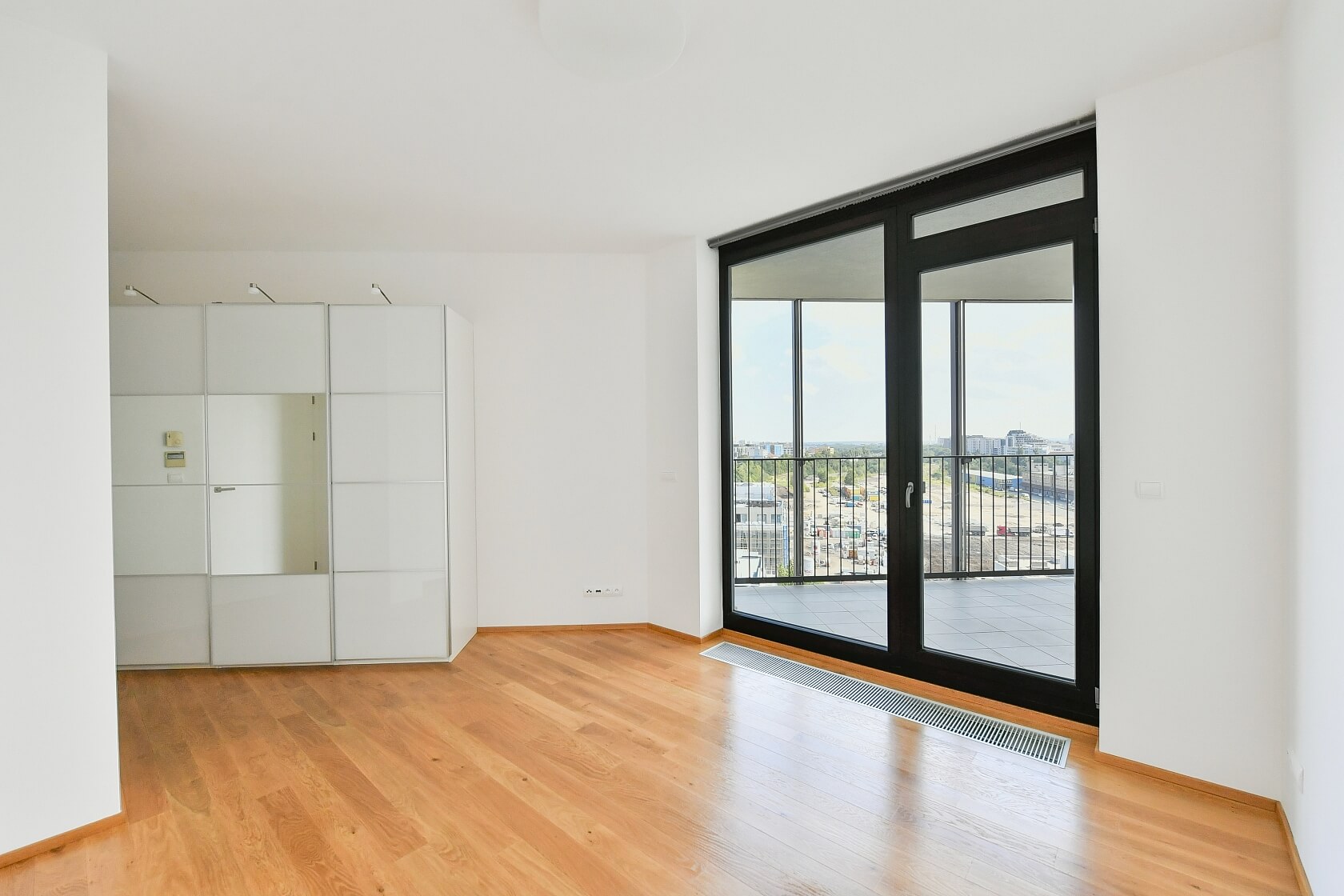 Ke Kapslovně, Žižkov - Prague 3 | Rent, Apartment Two-bedroom (3+kk), 120 m²