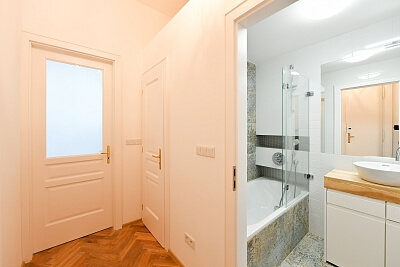 U Havlíčkových sadů, Vinohrady - Prague 2 | Rent, Apartment One-bedroom (2+kk), 48 m²