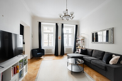 Mělnická, Malá Strana - Praha 5 | Prodej, Byt 3+1, 90 m²