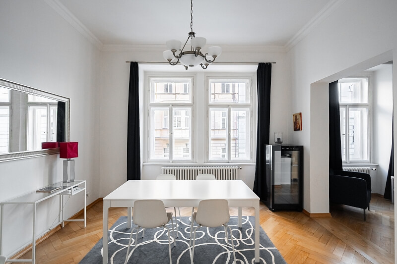 Mělnická, Malá Strana - Prague 5 | Sale, Apartment Two-bedroom (3+1), 90 m²