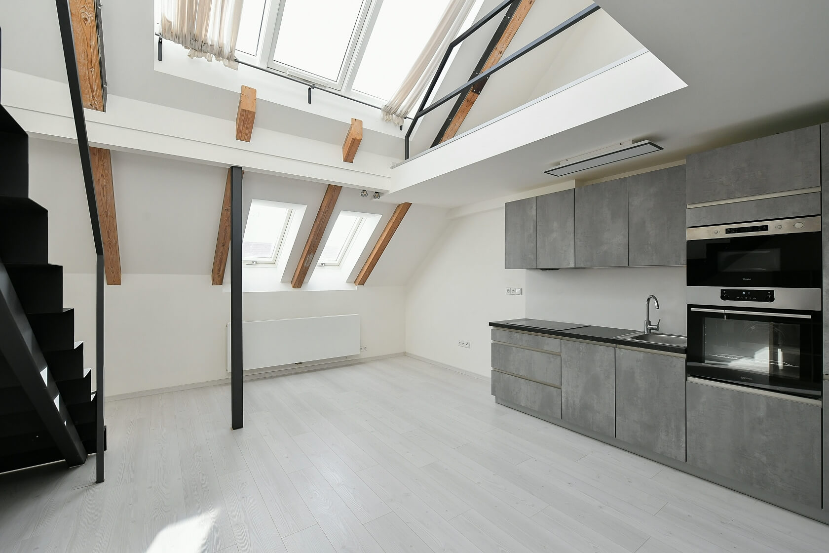 Buzulucká, Dejvice - Praha 6 | Pronájem, Byt 2+kk, 61 m²