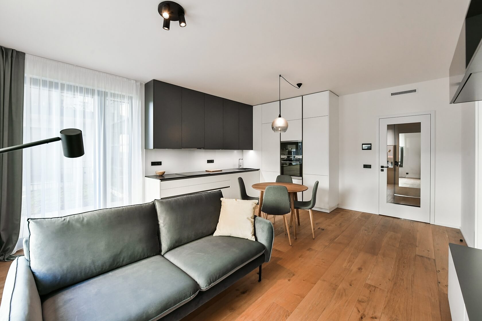 Grafická, Smíchov - Praha 5 | Pronájem, Byt 2+kk, 63 m²