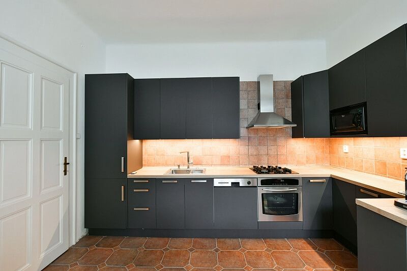 dr. Zikmunda Wintra, Bubeneč - Prague 6 | Rent, Apartment One-bedroom (2+1), 96 m²