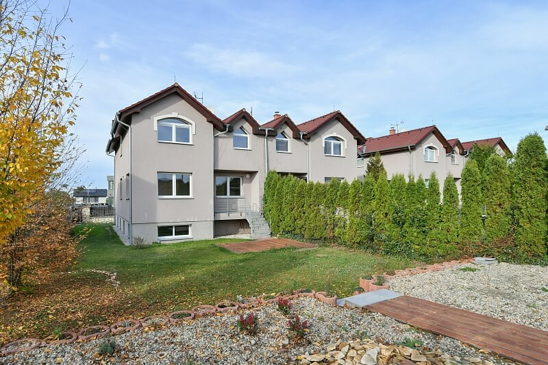 Habrová, Horoměřice - Praha-západ | Rent, House Four-bedroom (5+1), 286 m²