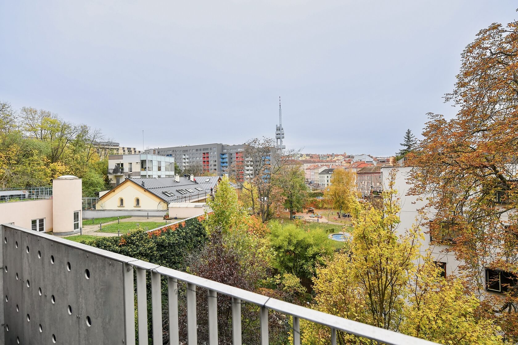 Českobratrská, Žižkov - Prague 3 | Rent, Apartment Two-bedroom (3+kk), 86 m²