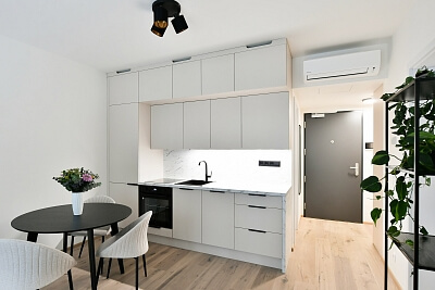 Sokolovská, Karlín - Praha 8 | Pronájem, Byt 2+kk, 49 m²
