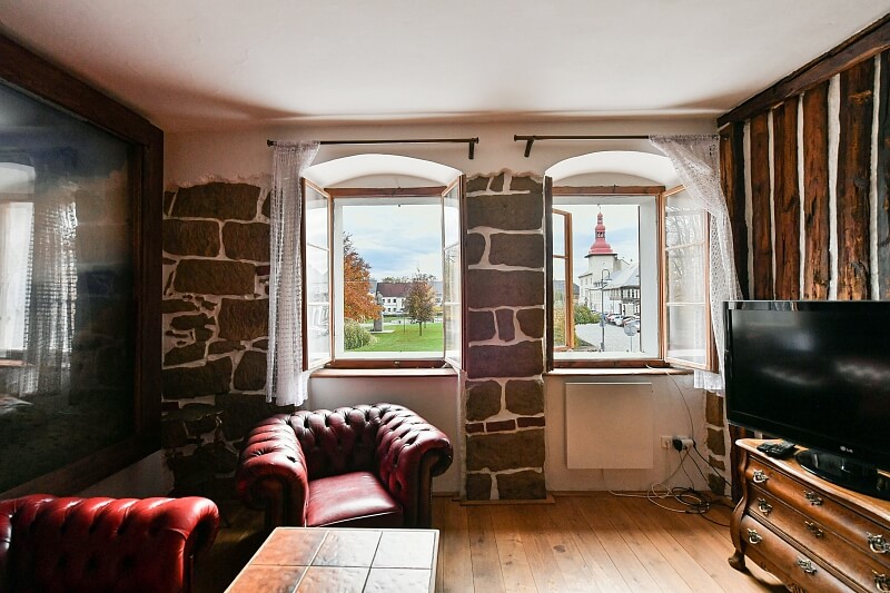 Masarykovo náměstí, Bělá pod Bezdězem - Mladá Boleslav | Sale, House Four-bedroom (5+kk), 332 m²