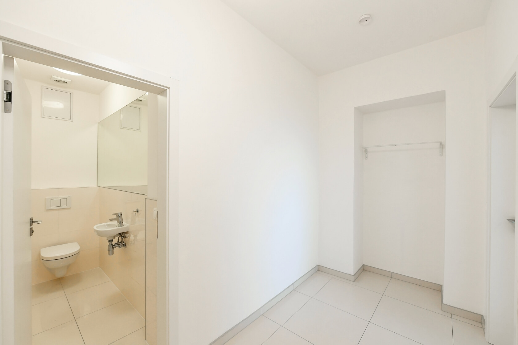 Žižkovo náměstí, Žižkov - Praha 3 | Pronájem, Byt 2+kk, 61 m²