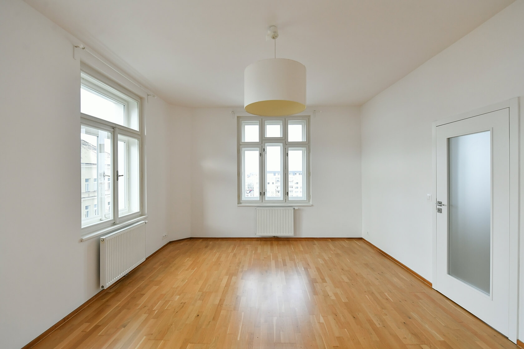 Žižkovo náměstí, Žižkov - Prague 3 | Rent, Apartment One-bedroom (2+kk), 61 m²
