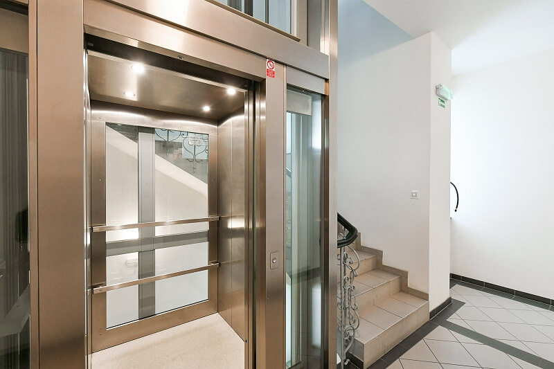 Žižkovo náměstí, Žižkov - Praha 3 | Pronájem, Byt 2+kk, 61 m²