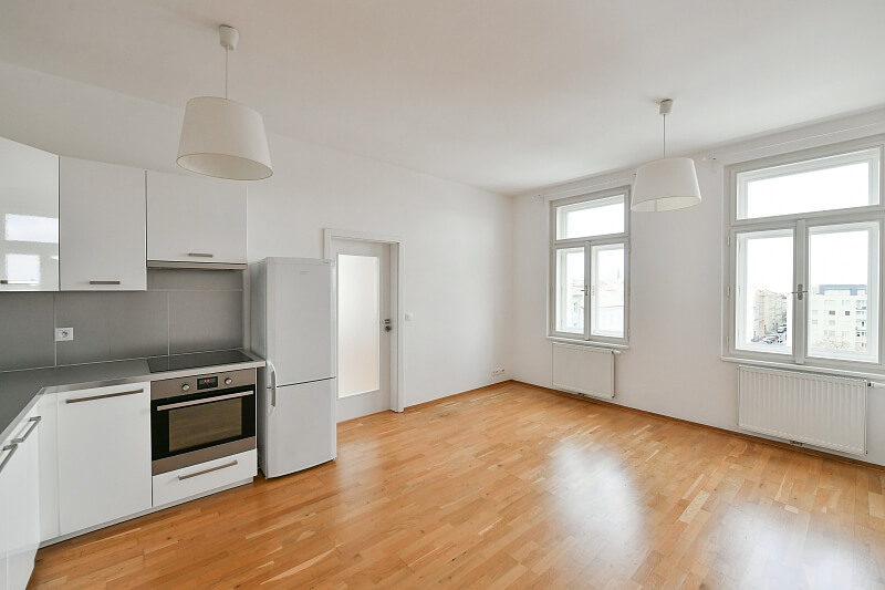 Žižkovo náměstí, Žižkov - Praha 3 | Pronájem, Byt 2+kk, 61 m²
