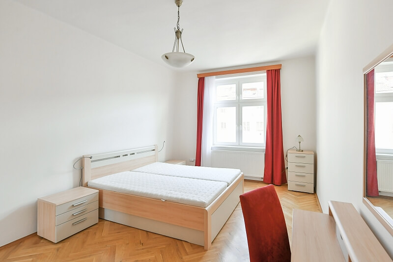 Jugoslávských partyzánů, Bubeneč - Prague 6 | Rent, Apartment One-bedroom (2+kk), 61 m²