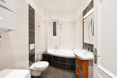 Jugoslávských partyzánů, Bubeneč - Prague 6 | Rent, Apartment One-bedroom (2+kk), 61 m²