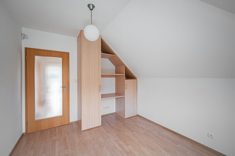 Pod Valem II., Průhonice - Praha-západ | Pronájem, Rodinný dům 5+kk, 190 m²