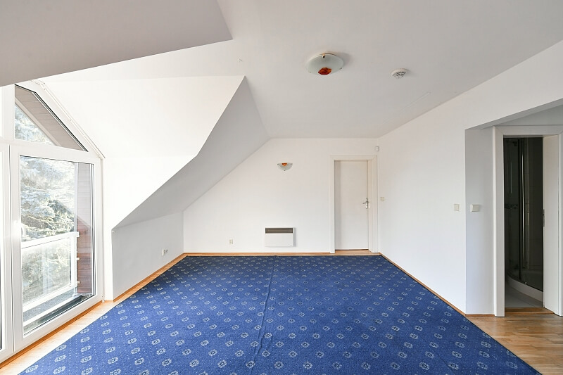 Za Dvorem, Horoměřice - Praha-západ | Rent, House Five-bedroom (6+1), 240 m²