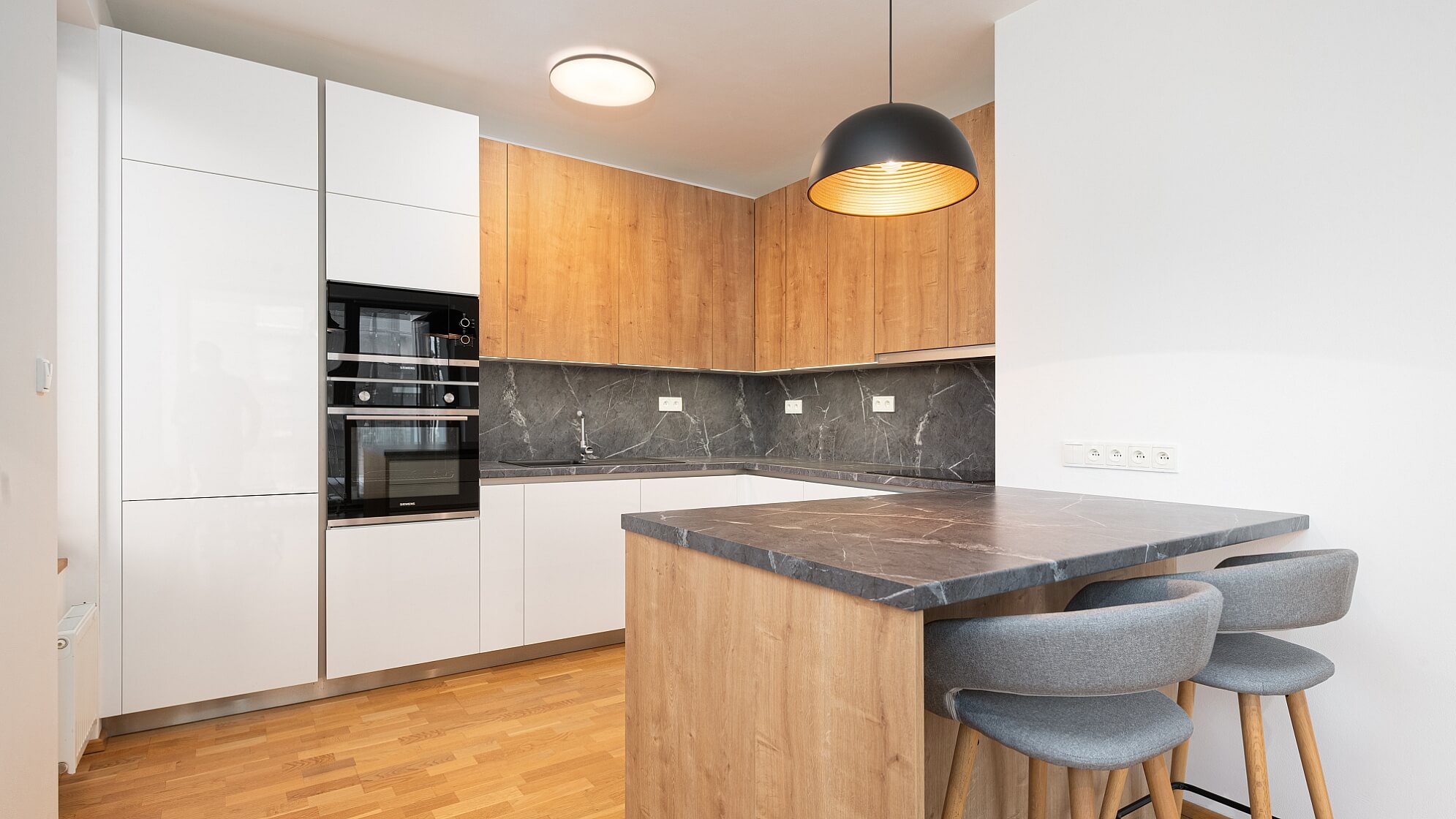 Brno-venkov | Rent, Apartment Two-bedroom (3+kk), 85 m²