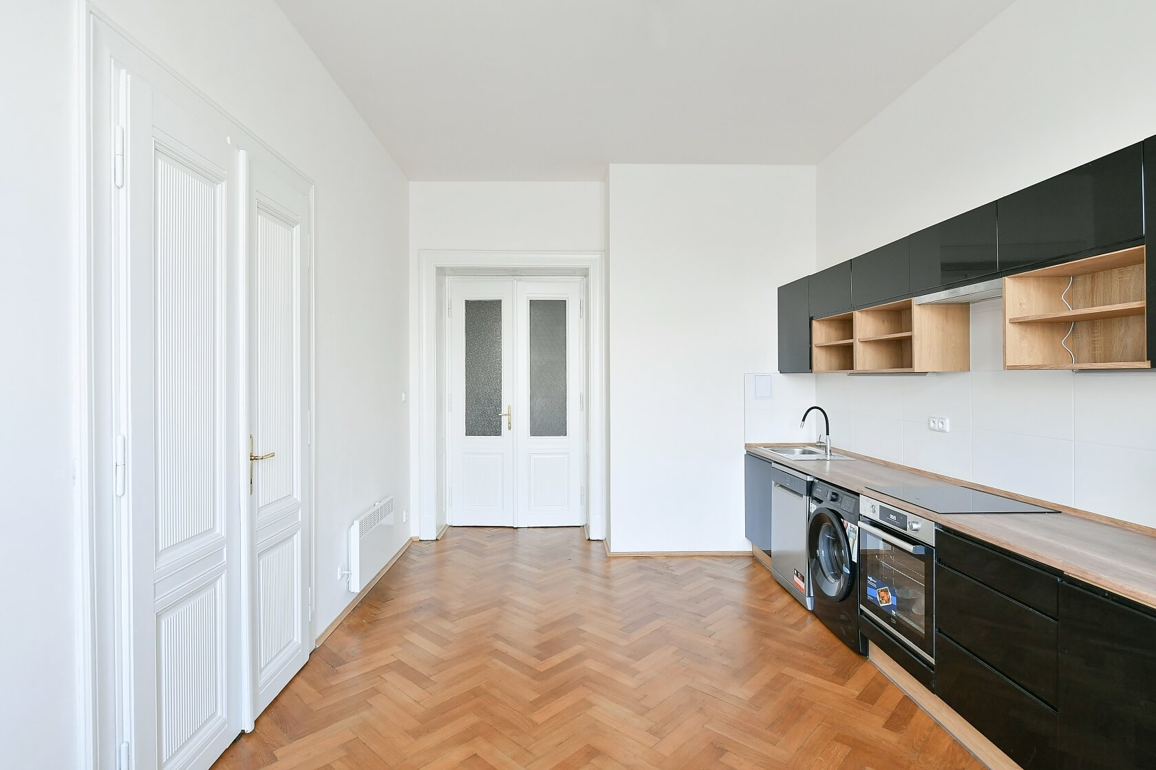 Janáčkovo nábřeží, Smíchov - Prague 5 | Rent, Apartment Studio (1+1), 70 m²