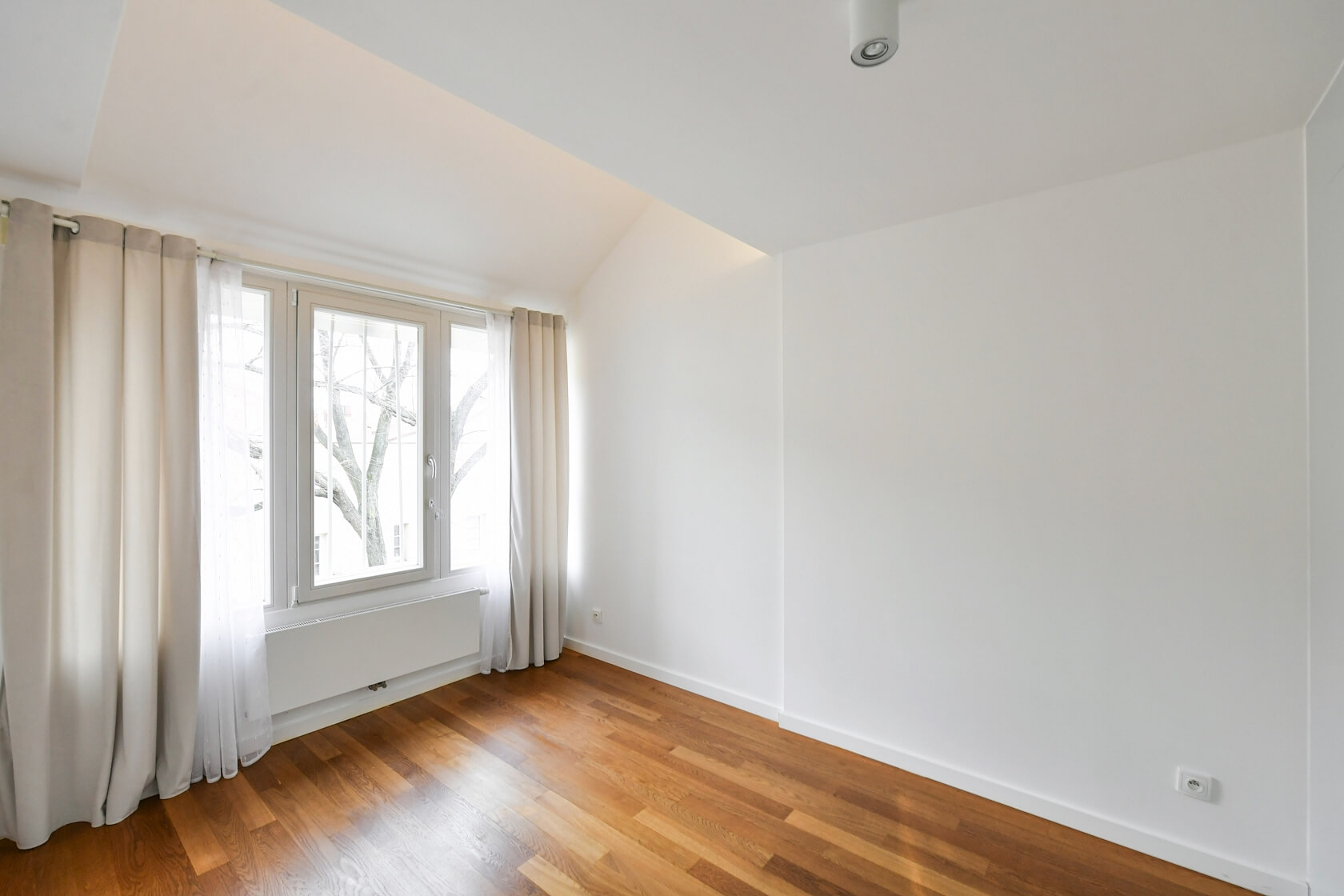 Šmeralova, Bubeneč - Praha 7 | Pronájem, Byt 3+1, 80 m²