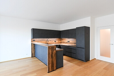 Učňovská, Hrdlořezy - Prague 9 | Rent, Apartment Two-bedroom (3+kk), 133 m²