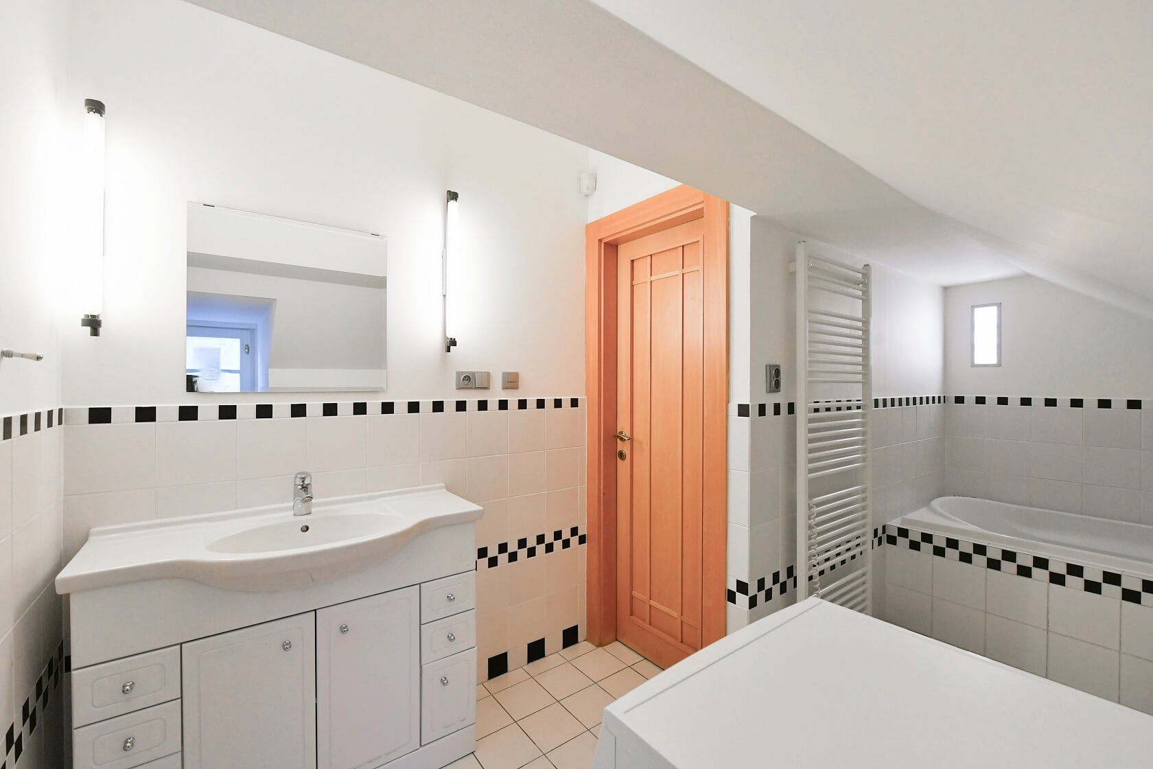 Újezd, Malá Strana - Praha 1 | Pronájem, Byt 4+kk, 133 m²