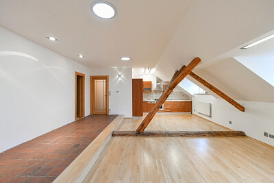 Újezd, Malá Strana - Praha 1 | Pronájem, Byt 4+kk, 133 m²