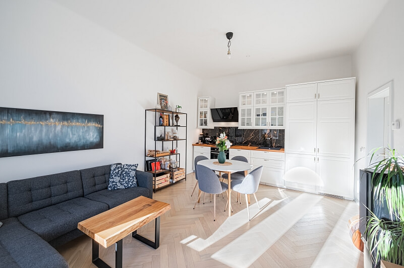 Ostrovského, Smíchov - Praha 5 | Prodej, Byt 2+kk, 44 m²