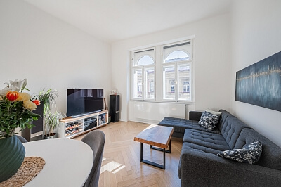 Ostrovského, Smíchov - Praha 5 | Prodej, Byt 2+kk, 44 m²