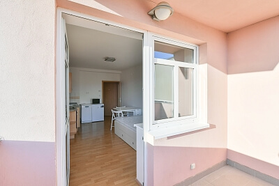Na rozcestí, Libeň - Prague 9 | Rent, Apartment Studio (1+kk), 35 m²
