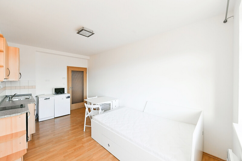 Na rozcestí, Libeň - Prague 9 | Rent, Apartment Studio (1+kk), 35 m²