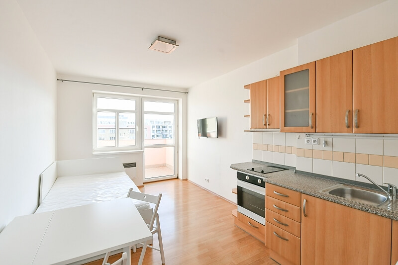 Na rozcestí, Libeň - Prague 9 | Rent, Apartment Studio (1+kk), 35 m²