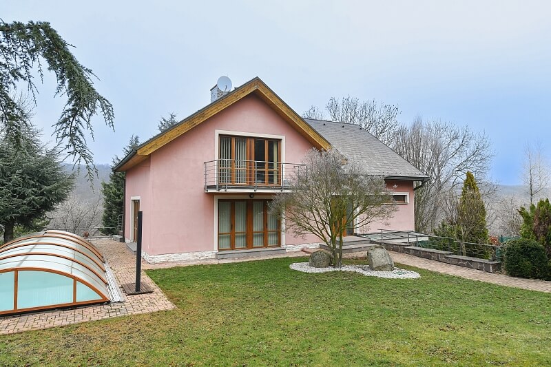 Choteč, Choteč - Praha-západ | Pronájem, Rodinný dům 6+1, 250 m²