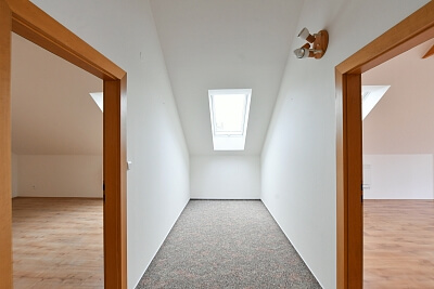 Nad Školkou, Vrané nad Vltavou - Praha-západ | Pronájem, Rodinný dům 4+1, 339 m²