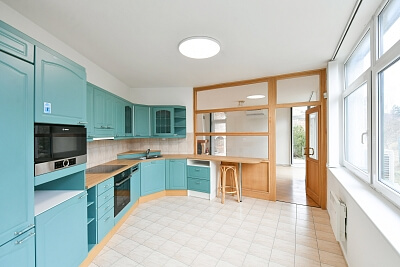 Nad Školkou, Vrané nad Vltavou - Praha-západ | Rent, House Three-bedroom (4+1), 339 m²