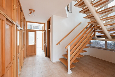 Nad Školkou, Vrané nad Vltavou - Praha-západ | Pronájem, Rodinný dům 4+1, 339 m²