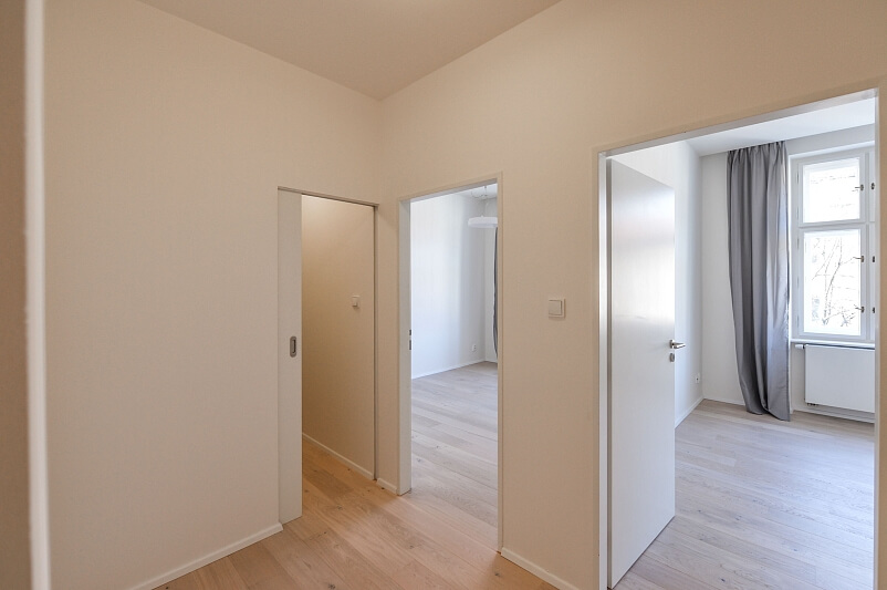 Lucemburská, Vinohrady - Prague 3 | Rent, Apartment One-bedroom (2+kk), 50 m²