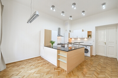 Mánesova, Vinohrady - Prague 2 | Rent, Apartment Two-bedroom (3+1), 105 m²
