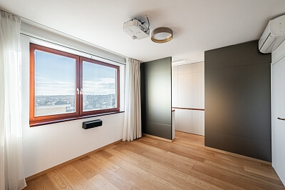 Laudonova, Štěrboholy - Praha 10 | Pronájem, Byt 3+kk, 136 m²