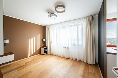 Laudonova, Štěrboholy - Praha 10 | Pronájem, Byt 3+kk, 136 m²