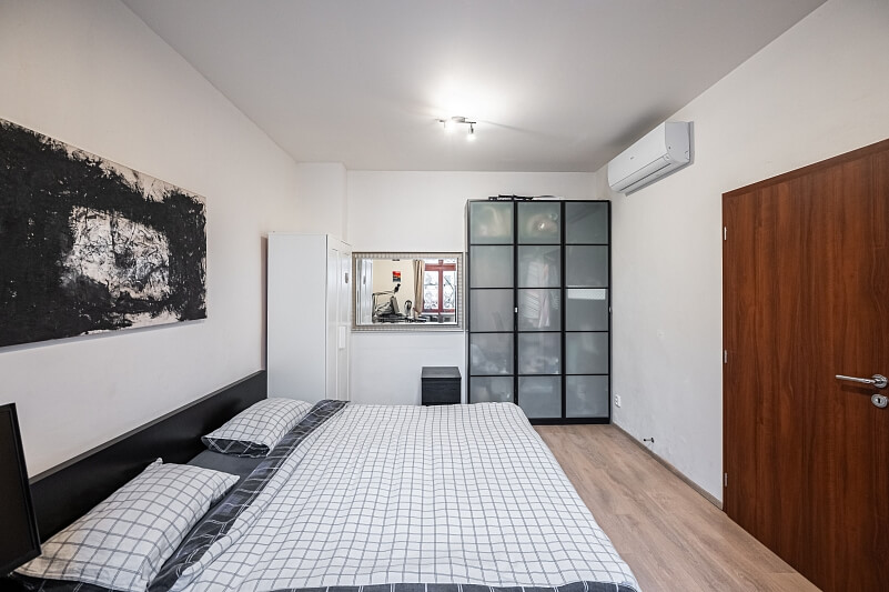 Tomáškova, Smíchov - Prague 5 | Rent, Apartment Two-bedroom (3+kk), 58 m²